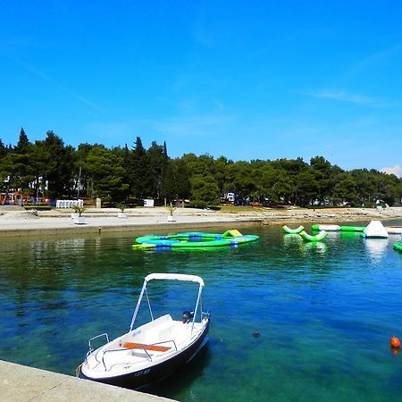 Apartments Nautica II Novigrad Istria Esterno foto