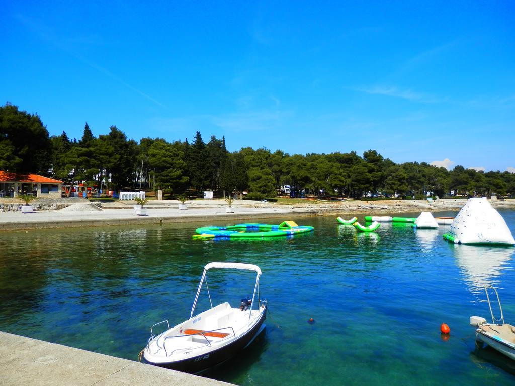 Apartments Nautica II Novigrad Istria Esterno foto